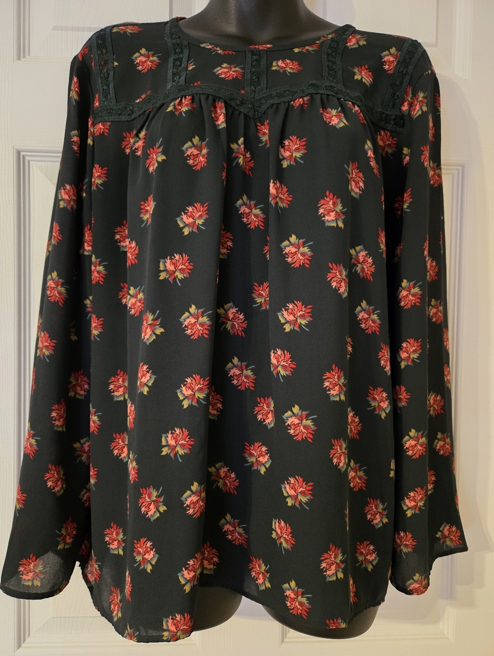 Loft Green Red Floral Long Sleeve Blouse. Semi Sheer Mixed Media Petite Large